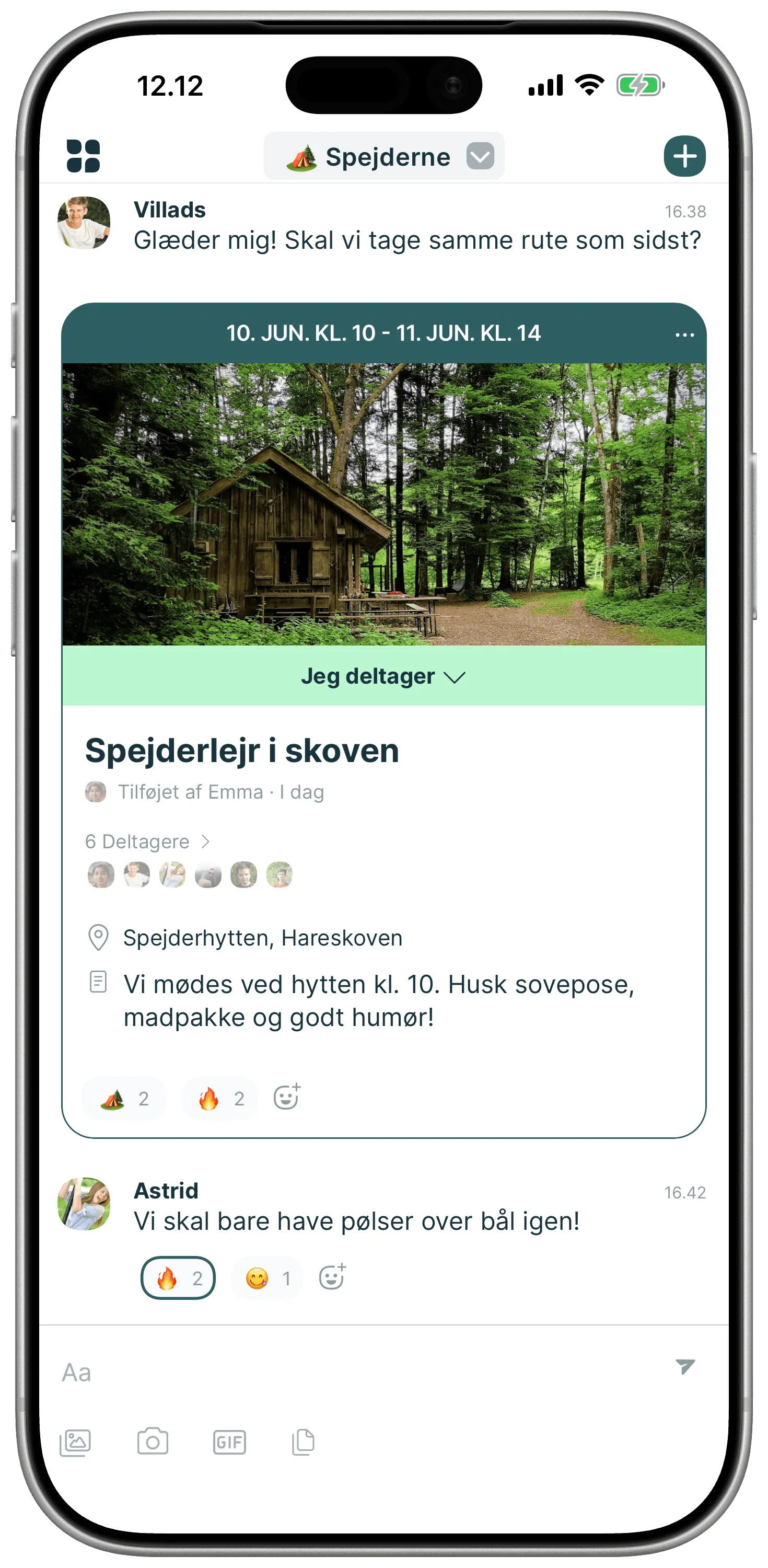 Oase screen: a post in a group about a forest walk